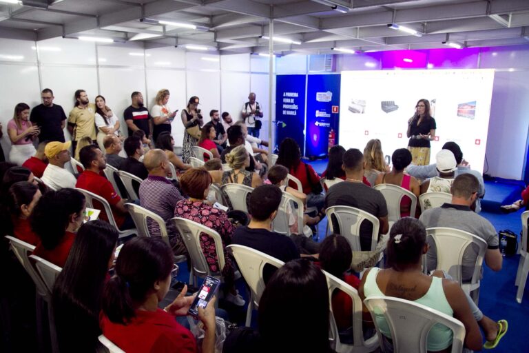 Codemar dá destaque às tecnologias e políticas públicas inclusivas no último dia da Feira das Profissões