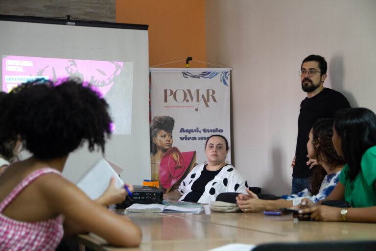 Pomar participa da Feira das Profissões