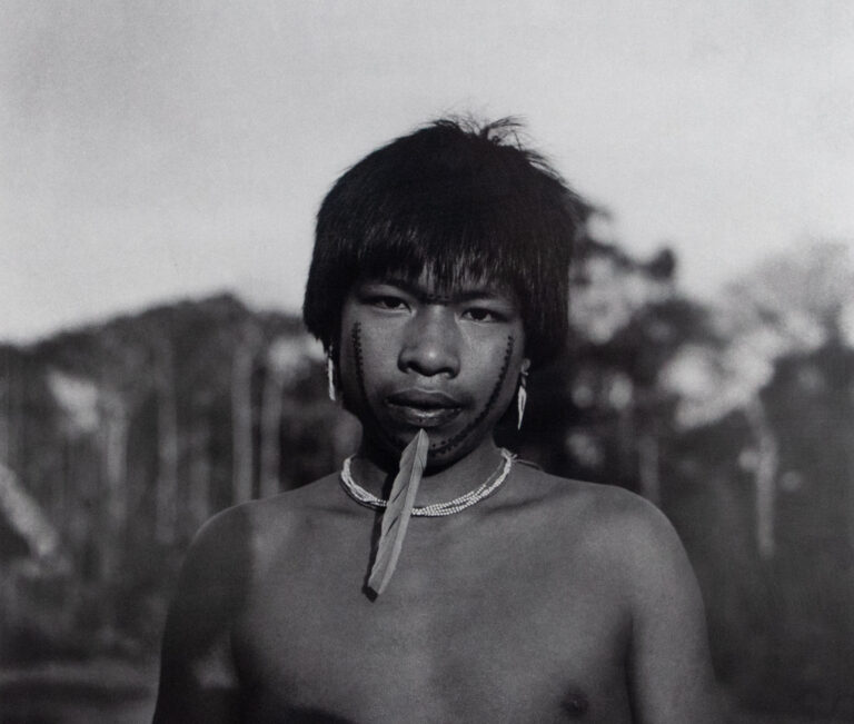 Exposição em Maricá mostra o olhar de Darcy Ribeiro sobre povos originários