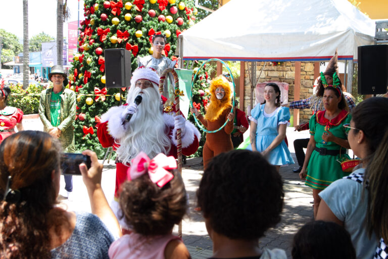 Celebrar Maricá leva a magia do Natal para as praças e espaços públicos