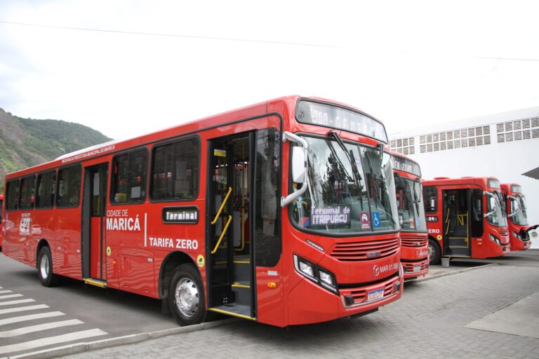 Visita guiada na Fazenda Pública terá transporte com Vermelhinhos