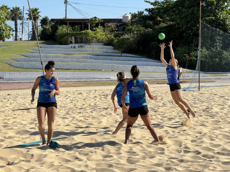 Seleção brasileira de handebol de praia inicia fase de treinos para o Global Tour