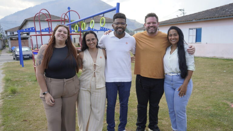 Visita Técnica em Itaipuaçu avalia implementação de energia solar no Minha Casa Minha Vida