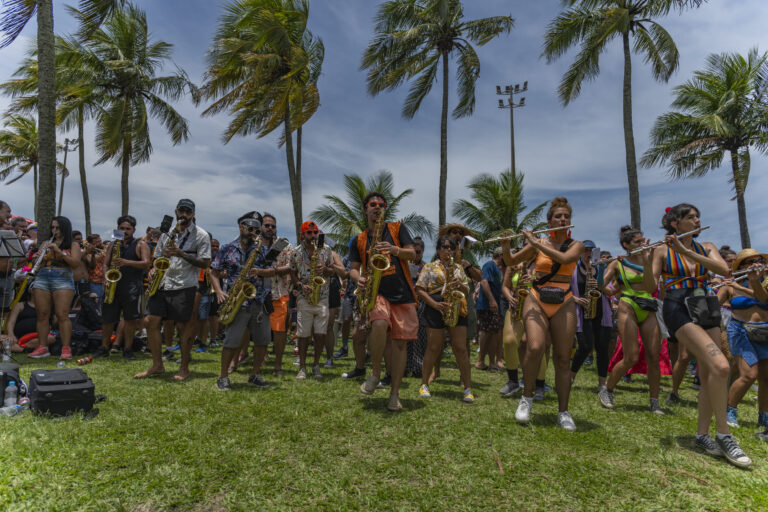 Samba e carnaval dão o tom do fim de semana na Casa Darcy Ribeiro, em Maricá