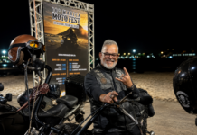 Dia de rock, bebê, na Praia de Itaipuaçu